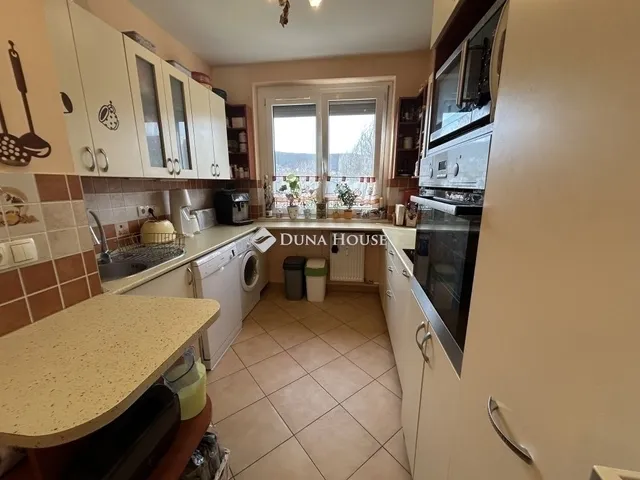 Eladó lakás Budapest III. kerület 74 nm