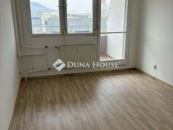 Eladó lakás Budapest III. kerület 50 nm