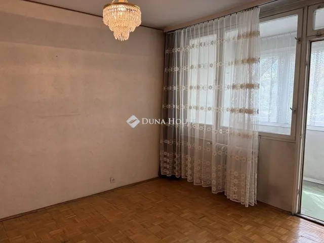 Eladó lakás Budapest III. kerület 65 nm