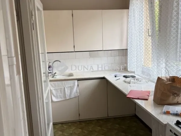 Eladó lakás Budapest III. kerület 65 nm