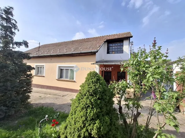 Eladó ház Bag 116 nm