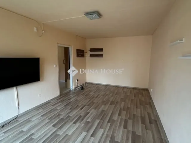 Eladó lakás Budapest III. kerület 57 nm