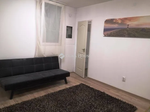 Eladó lakás Budapest III. kerület 26 nm