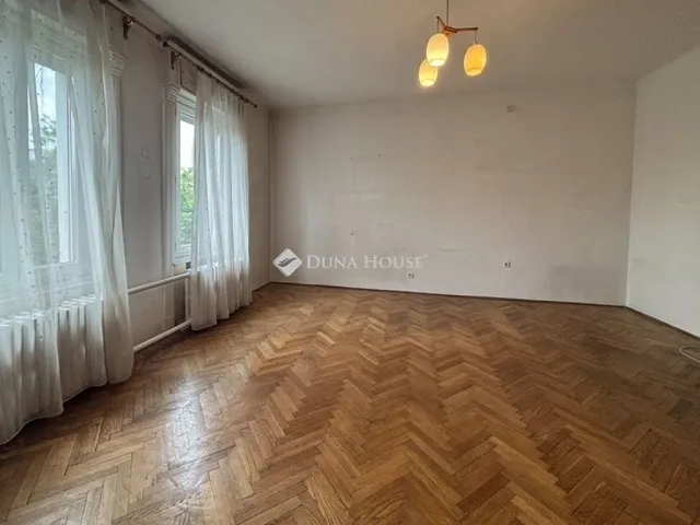 Eladó lakás Budapest II. kerület 138 nm