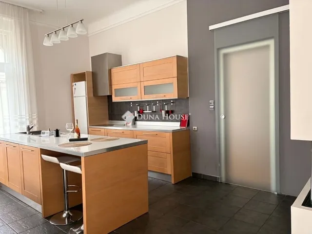 Eladó lakás Budapest XI. kerület 78 nm