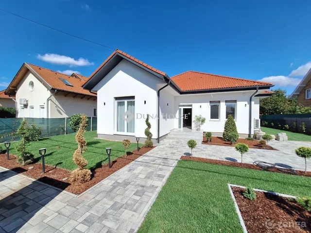 Eladó ház Budakalász 171 nm