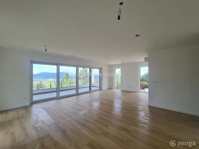 Eladó ház Solymár 246 nm