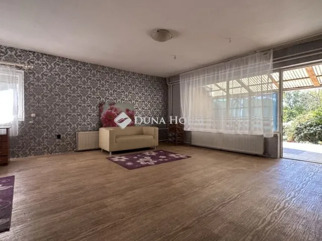 Eladó ház Érd 219 nm