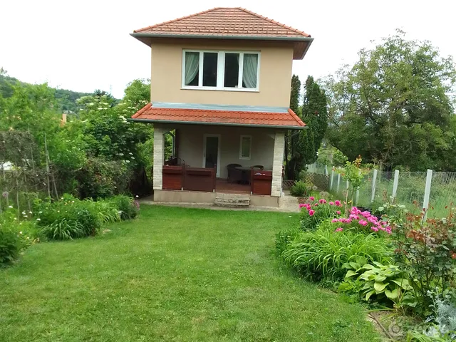 Eladó ház Budaörs, Csikidűlő 175 nm