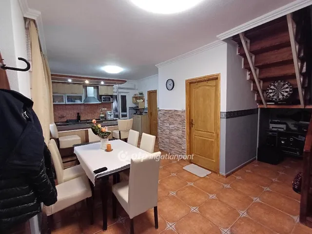 Eladó ház Kállósemjén 180 nm