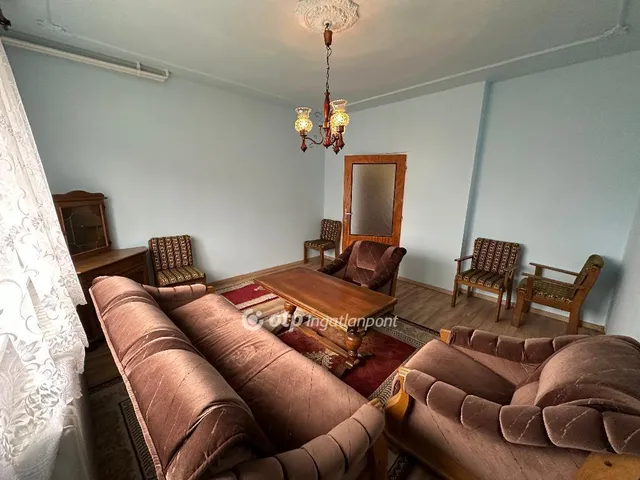 Eladó ház Nyíregyháza, Rozsrétszőlő 71 nm