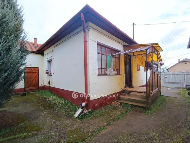 Eladó ház Demecser 76 nm