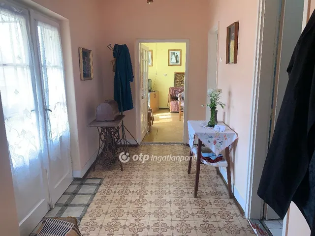 Eladó ház Újfehértó, Mályváskert 86 nm