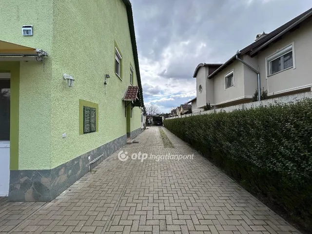 Eladó ház Debrecen 180 nm
