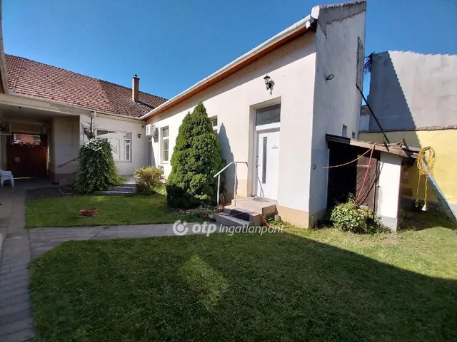 Eladó ház Nyíregyháza 230 nm