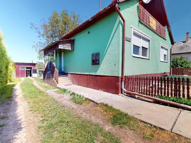 Eladó ház Szakoly 140 nm