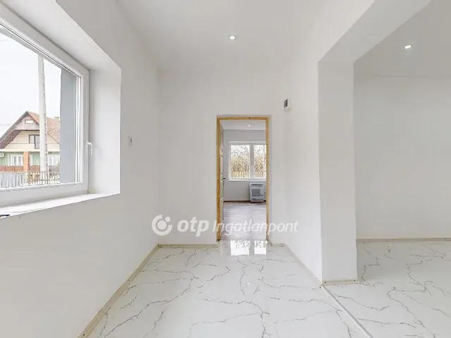 Eladó ház Komoró 70 nm