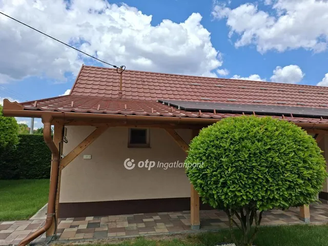 Eladó ház Hajdúböszörmény, Középkert 130 nm