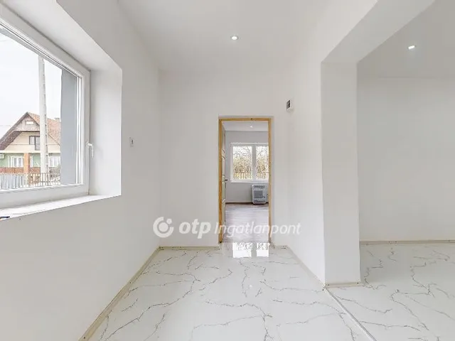 Eladó ház Komoró 70 nm