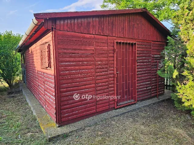 Eladó telek Vaja 800 nm