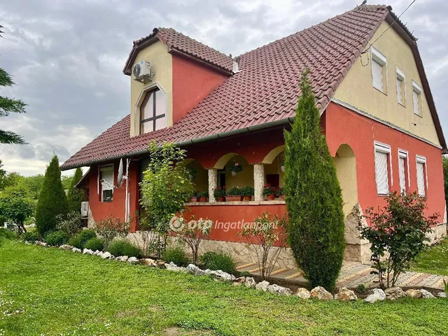 Eladó ház Nyíregyháza 200 nm