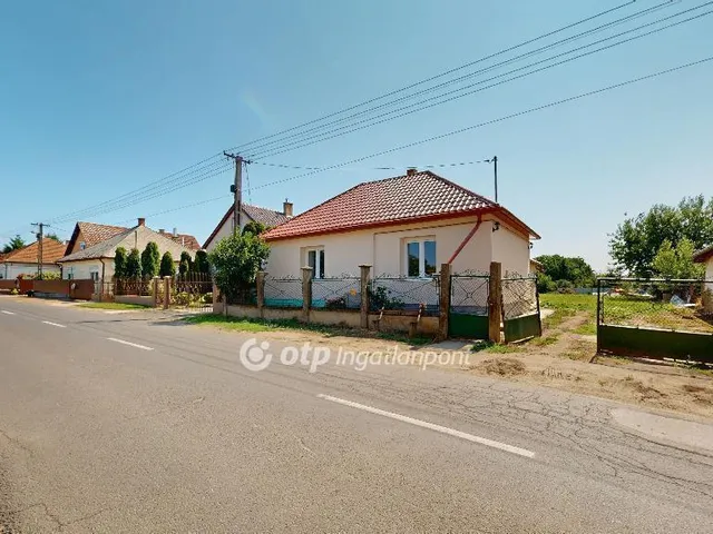 Eladó ház Kálmánháza 75 nm