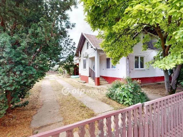 Eladó ház Kálmánháza 151 nm