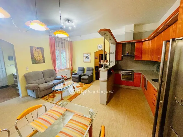 Eladó lakás Debrecen 102 nm