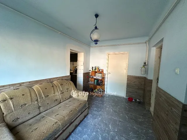 Eladó ház Buj 49 nm