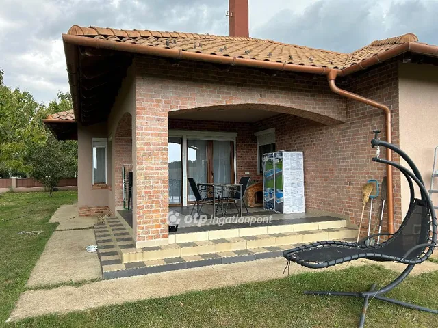 Eladó ház Nyíregyháza 270 nm