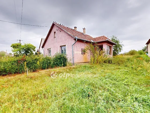 Eladó ház Balkány 71 nm