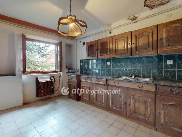 Eladó ház Tokaj 318 nm