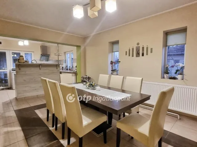 Eladó ház Nyíregyháza, Sóstóhegy 150 nm