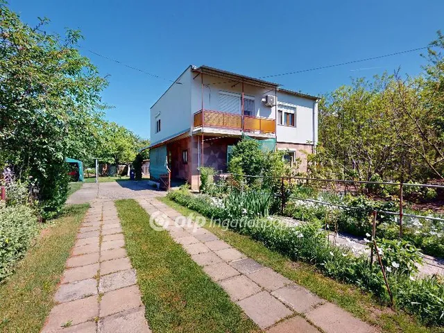 Eladó ház Nagyhalász 145 nm