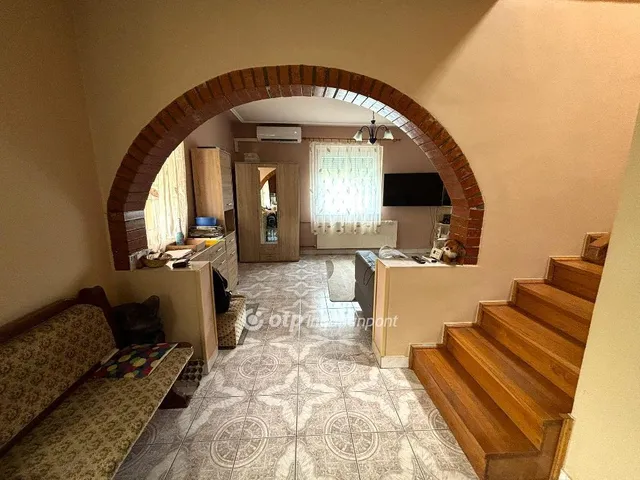 Eladó ház Hajdúböszörmény, Középkert 110 nm