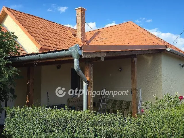 Eladó ház Téglás 66 nm