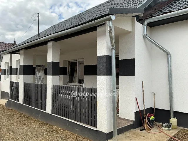 Eladó ház Rakamaz 100 nm