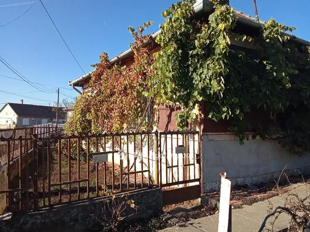 Eladó ház Szamossályi 66 nm