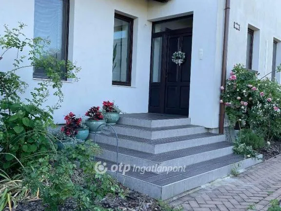 Eladó ház Nyírpazony 236 nm