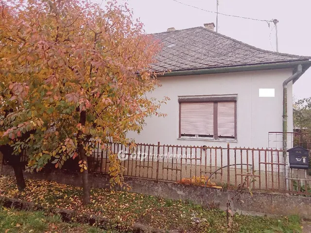 Eladó ház Tarpa 79 nm