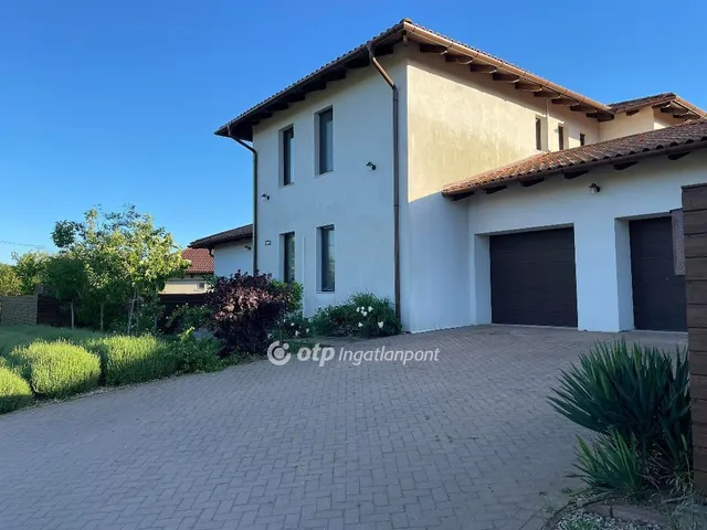 Eladó ház Nyírpazony 236 nm