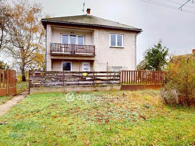 Eladó ház Tuzsér, Kálongatanya 160 nm