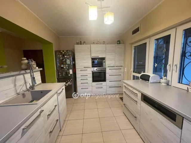 Eladó ház Nyíregyháza, Sóstóhegy 150 nm