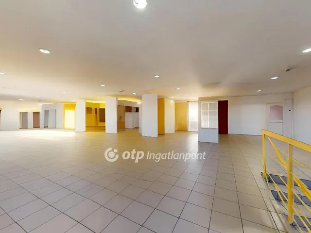 Eladó kereskedelmi és ipari ingatlan Mátészalka 2500 nm