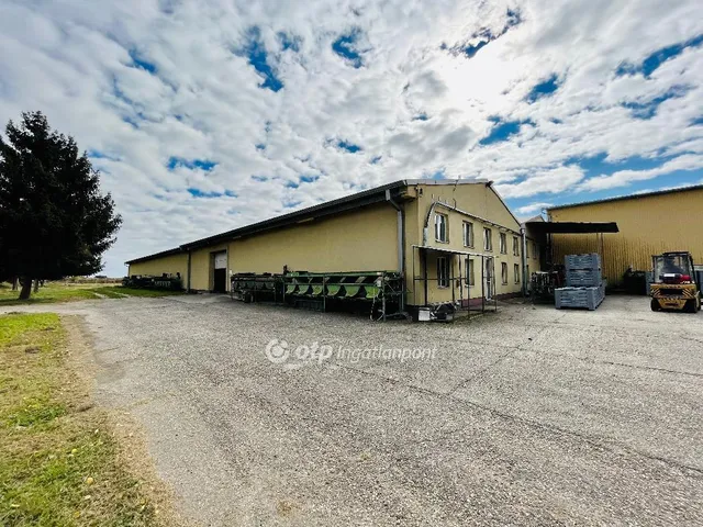 Eladó kereskedelmi és ipari ingatlan Csenger 3431 nm