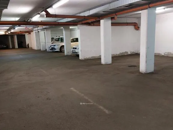 Kiadó garázs Nyíregyháza 9 nm