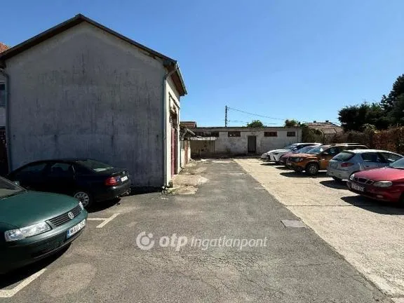 Eladó kereskedelmi és ipari ingatlan Tokaj 750 nm
