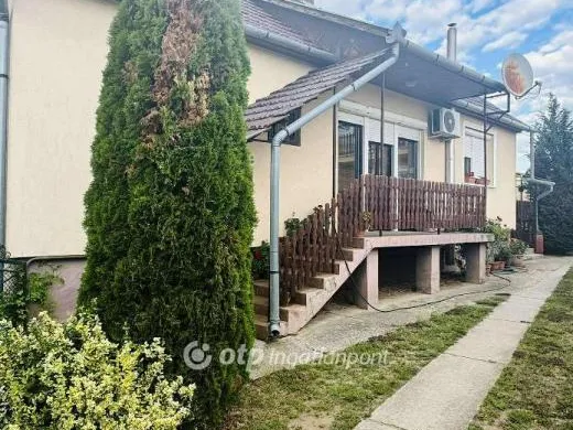 Eladó ház Kékcse 135 nm