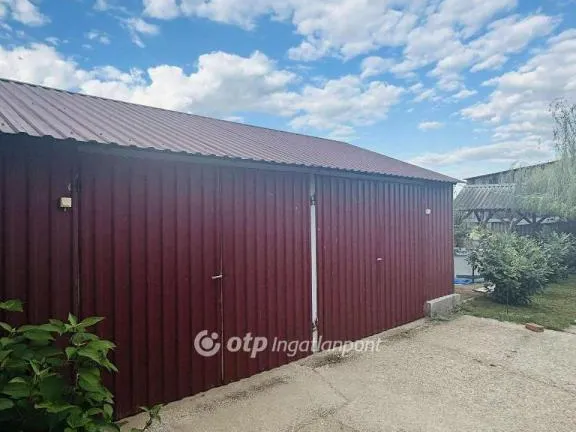 Eladó ház Kékcse 135 nm