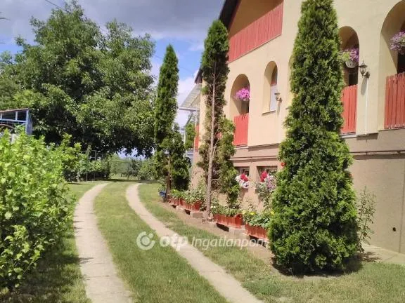 Eladó ház Nyírmada 250 nm